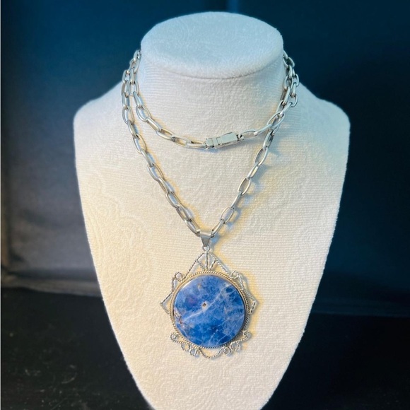 Lapis Lazuli Necklace - Picture 1 of 3